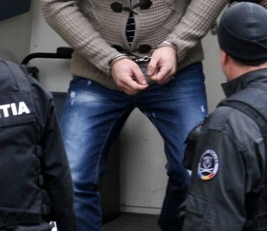 Bucureștean condamnat la închisoare după ce a amenințat un polițist petrica paraschiv arestat