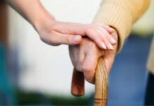 900 de euro pentru internarea într-un azil de bătrâni