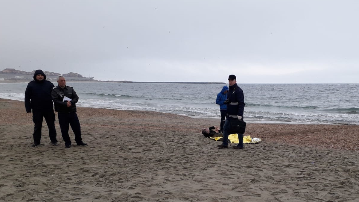 Un cadavru fără cap a fost găsit pe plaja Neversea