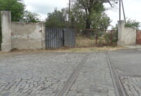 The double-gauge railway, European and "Soviet", from the Port of Galați remains a closed road, between ruins and rusty gates