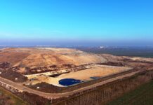 România plătește zilnic 18.600 de euro la Bruxelles pentru gropi de gunoi pe care nu le-a închis în 2009. Opt mandate, patru partide, același eșec
