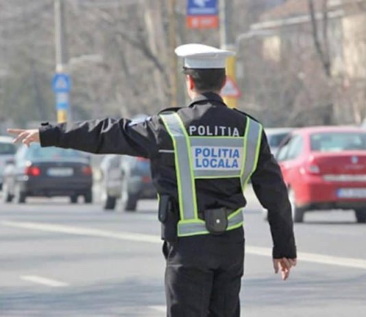 Profesor de legislaţie rutieră, judecat după ce a lovit cu mașina un polițist care dorea să îl testeze pentru alcoolemie