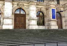 O avocată și un executor judecătoresc, judecați pentru înșelăciune și abuz în serviciu