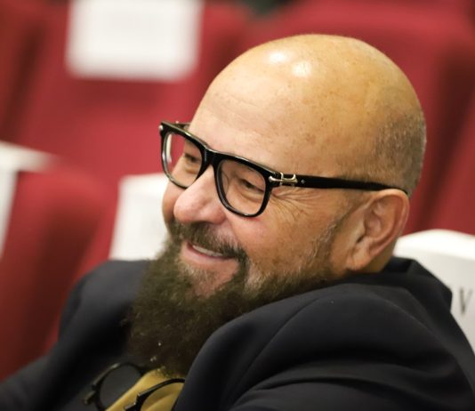 Sondaj CURS București: competiție strânsă. PNRR Piedone, în creștere peste scorul oficial