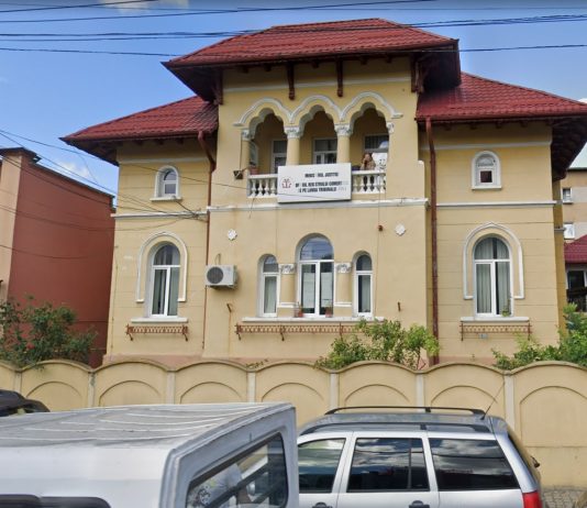 Angajată a Oficiului Registrului Comerțului Dolj, prinsă în flagrant cu mită