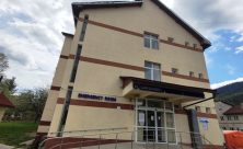 Medici ai Spitalului Câmpulung Moldovenesc, acuzați de luare de mită; unul a fost arestat