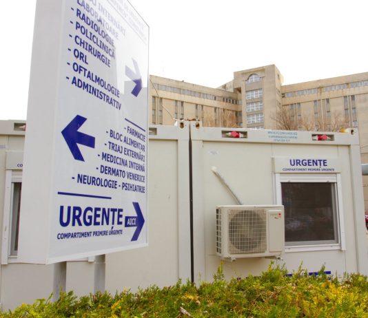 Doi medici militari din Constanța, sub control judiciar pentru luare de mită