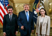Nicușor Dan, în poză cu Donald Trump