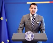 Prefectul PNL demisionar din Arad îl acuză pe fostul subprefect PSD că a lipsit de la muncă