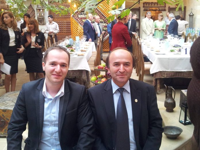 toader cu fiul
